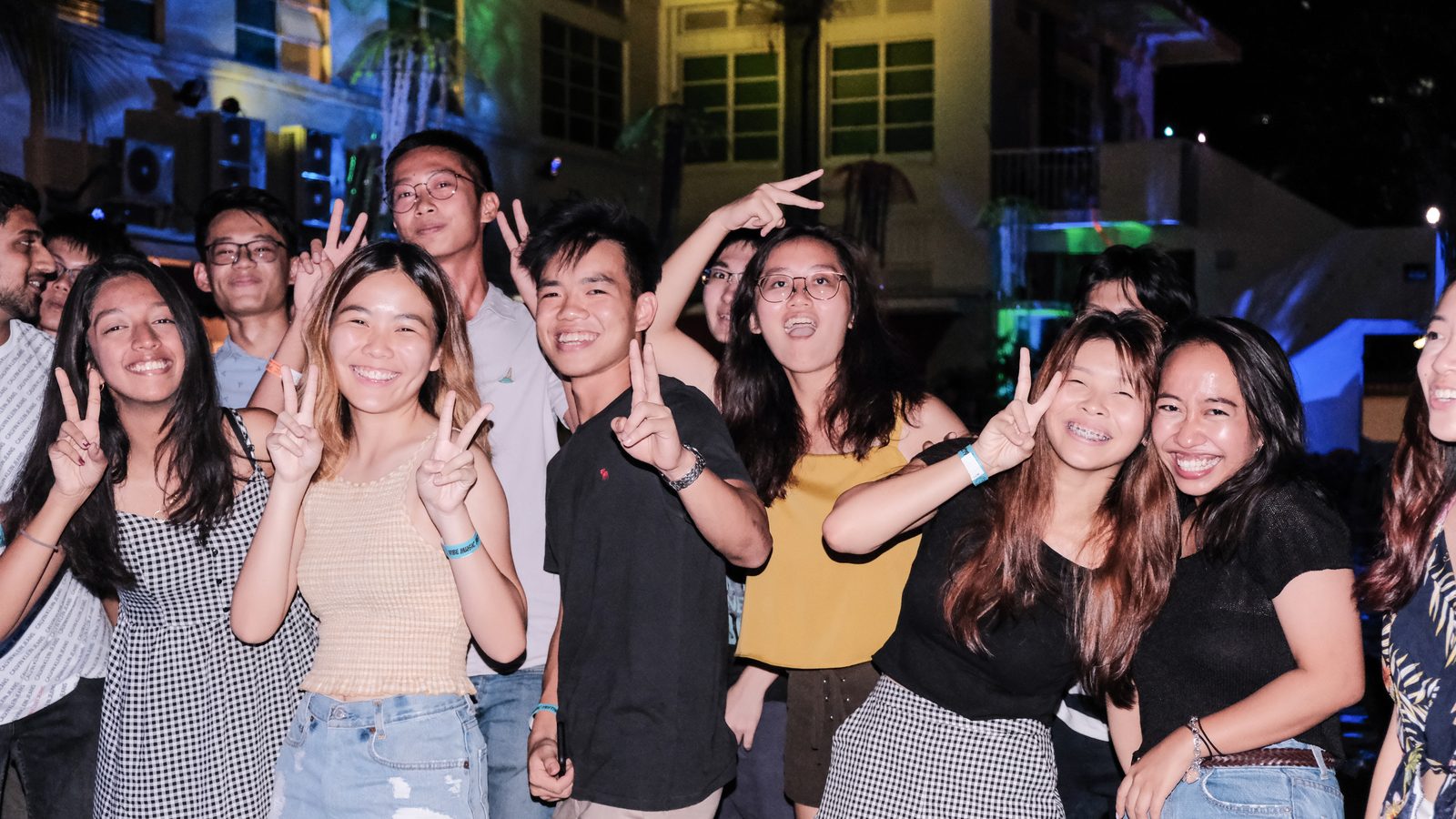 Students at the VIBE Music Festival by the poolside